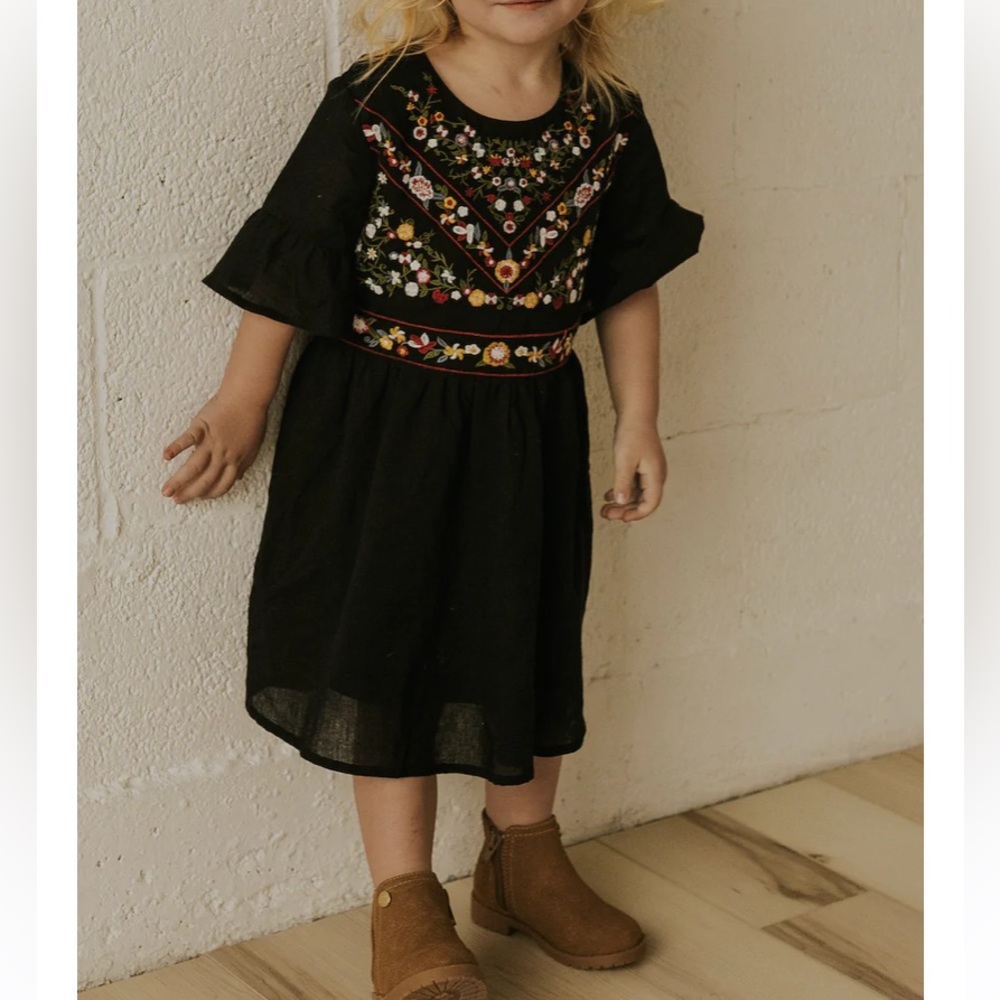 Roolee Mini DeMille Embroidered Dress Size Medium 7-8